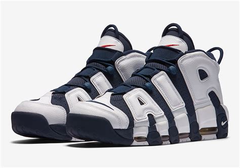 nike air more uptempo 2020.